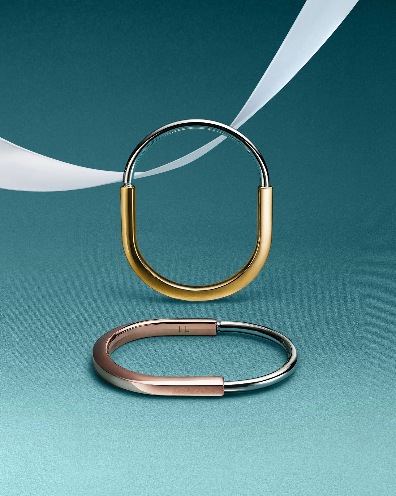 2 lock Bracelets
