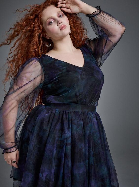 Nightfall Balloon Sleeve Mesh Top