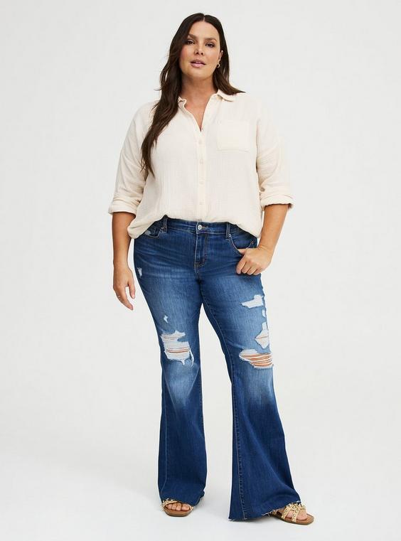 Perfect Super-Flare Mid-Rise Jean