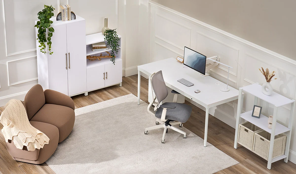 Learn how to bring this look together, from desktop finishes to compatible accessories.