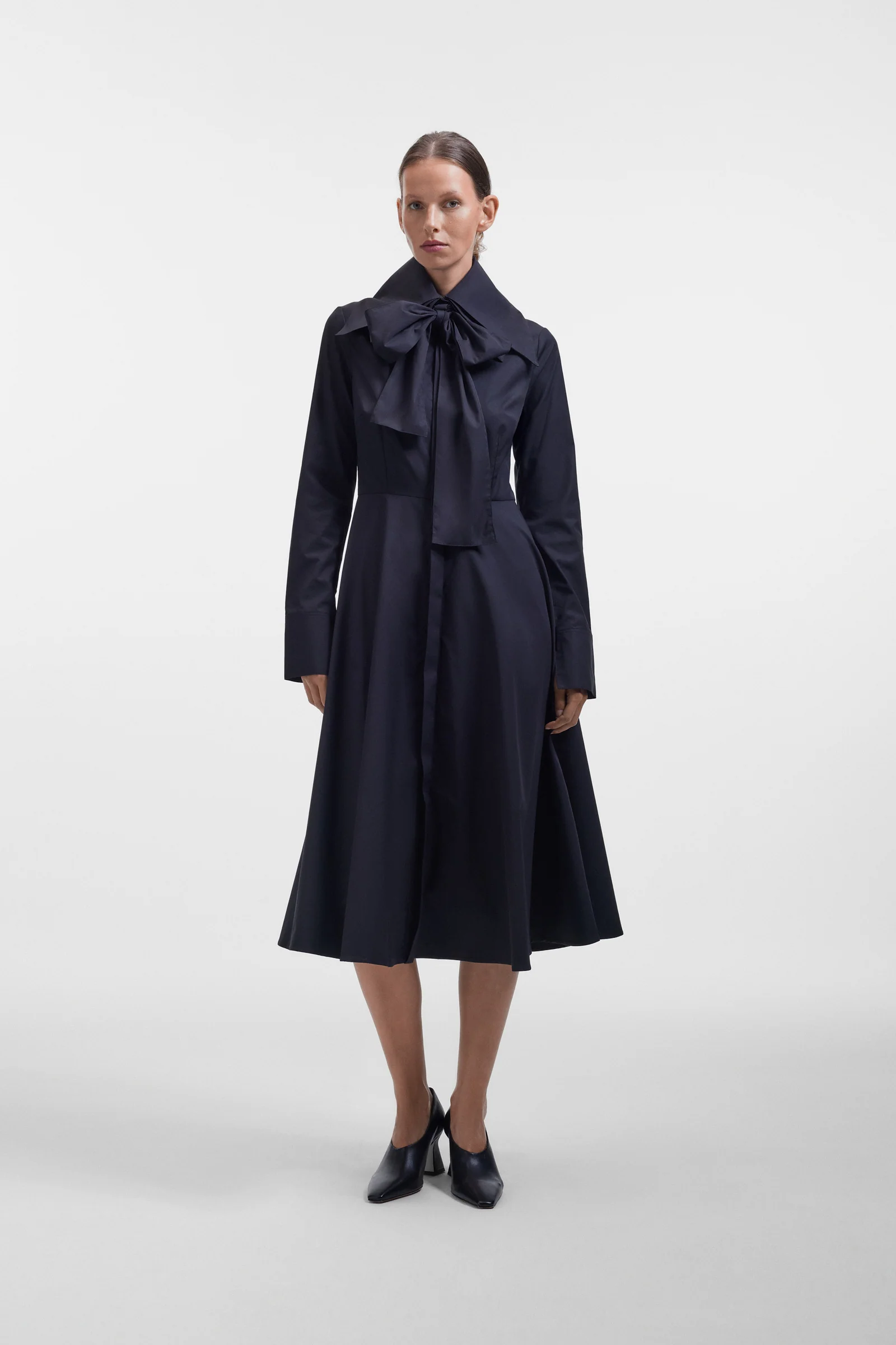 Image of MULTI-LAYERED LONG SLEEVE POPLIN SHIRT DRESS
