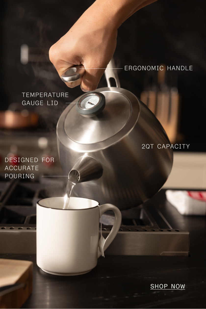Ergonomic handle, temp gauge lid, designed for accurate pouring, 2 QT capacity
