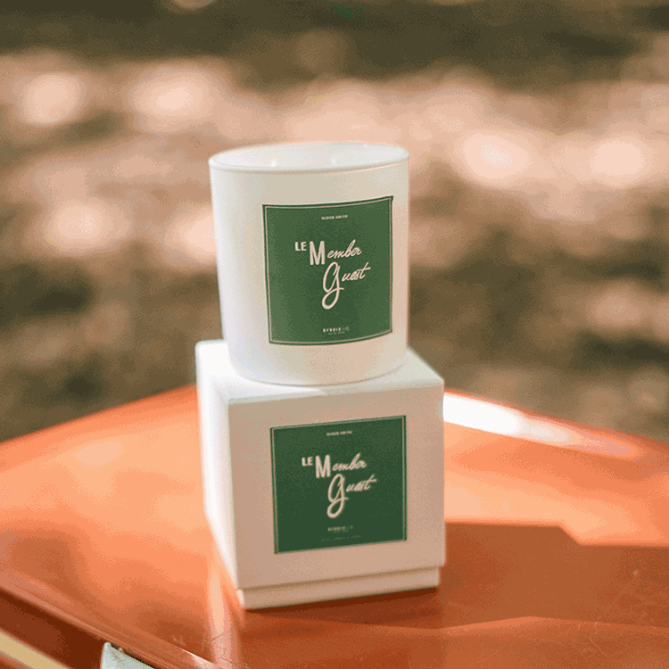 Le Member Guest Candle