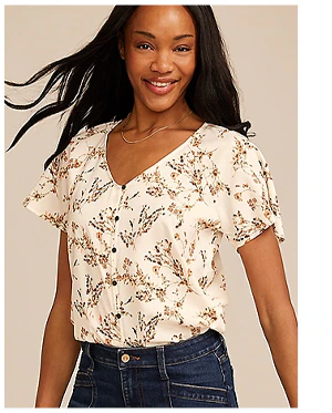 Model wearing maurices clothing.