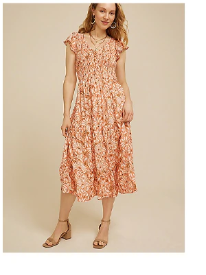 Model wearing maurices clothing.