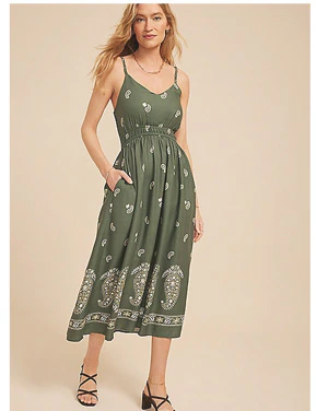 Model wearing maurices clothing.
