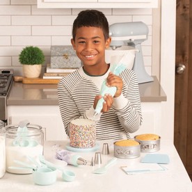Playful Chef: Deluxe Cake Decorating Studio