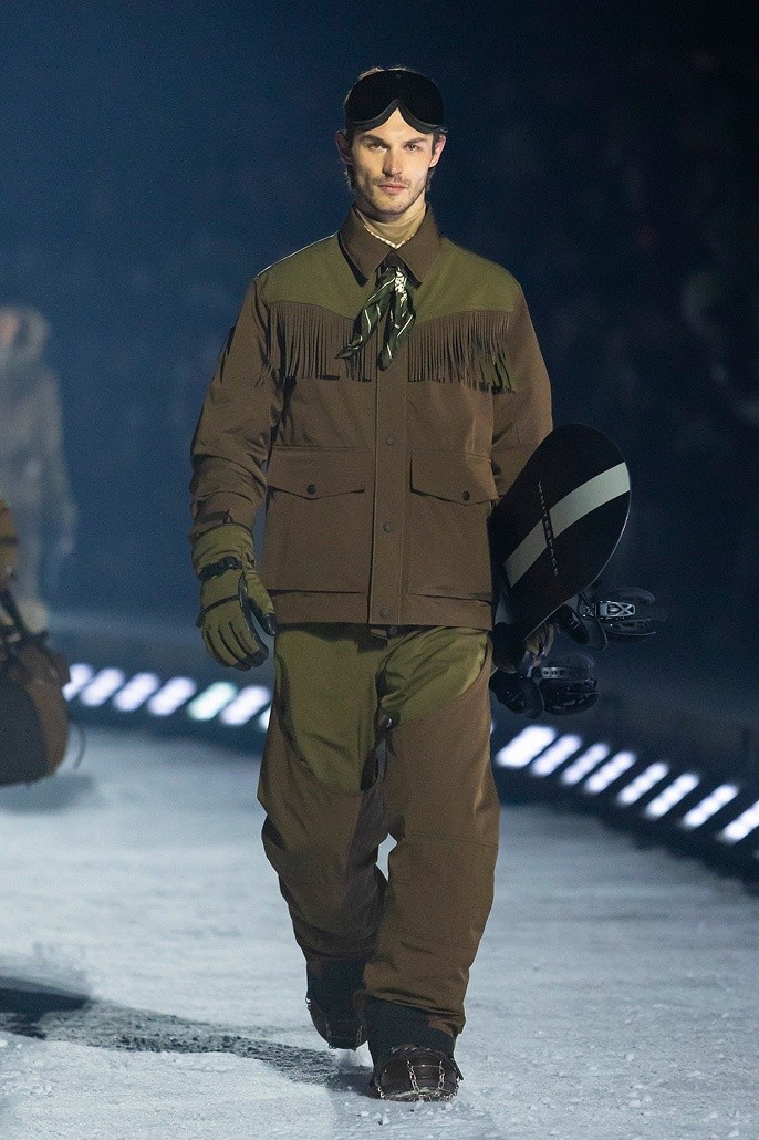  Shop now on Moncler's website