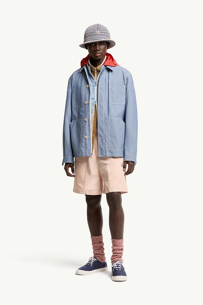 Accessories Shop now on Moncler's website
