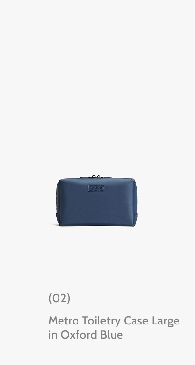 (02) Metro Toiletry Case Large in Oxford Blue.