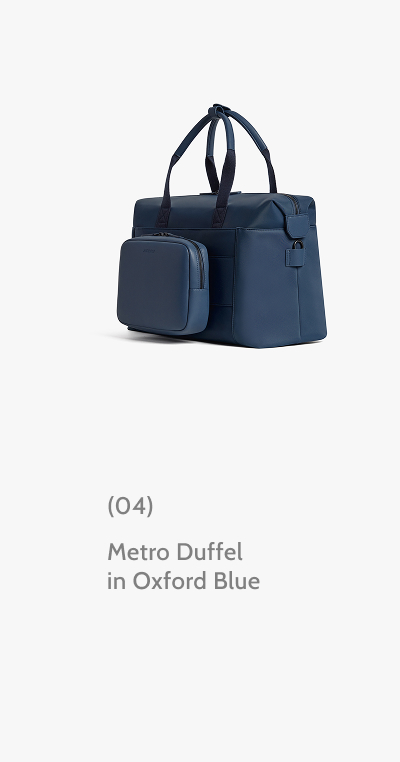 (04) Metro Duffel in Oxford Blue.
