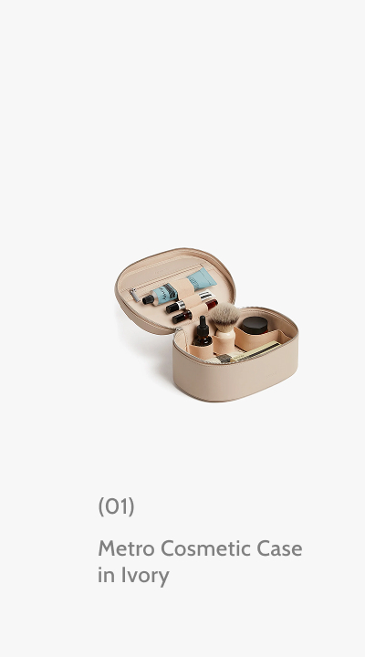 (01) Metro Cosmetic Case in Ivory.