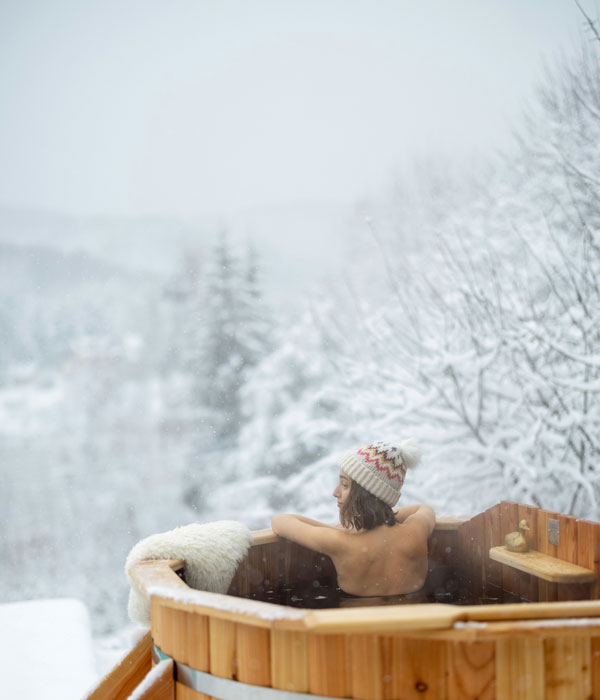 Warm Up & Relax Apres Ski. Browse Homes with Hot Tubs.