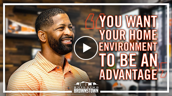 Video: Building Brownstown >