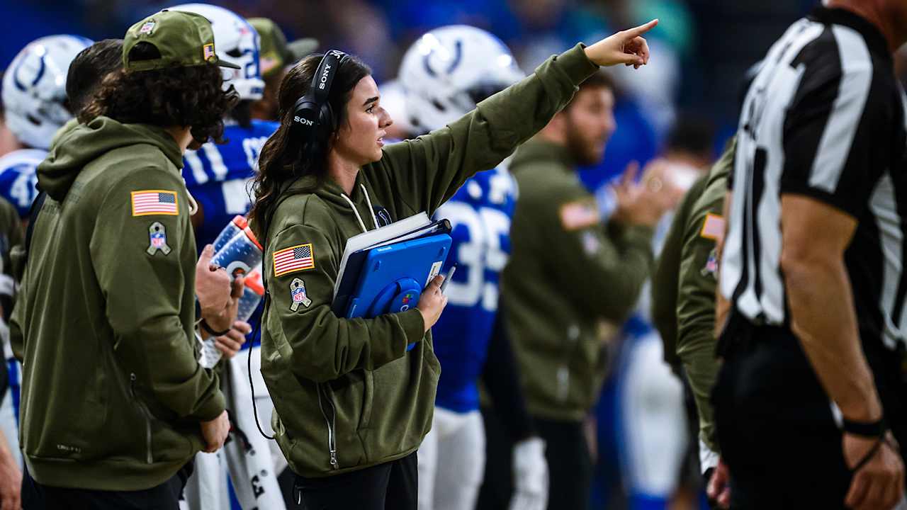 Colts Harriet P. Irsay Fellow Isabel Diaz selected as Special Teams Coordinator for 2025 East-West Shrine Bowl East Team. Tap to read more.