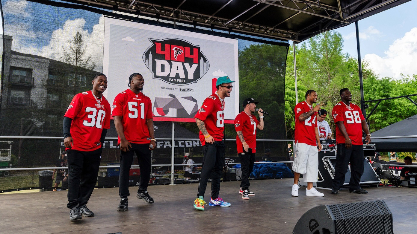 Falcons legends take the stage at 404 Day Fan Fest in the heart of Atlanta