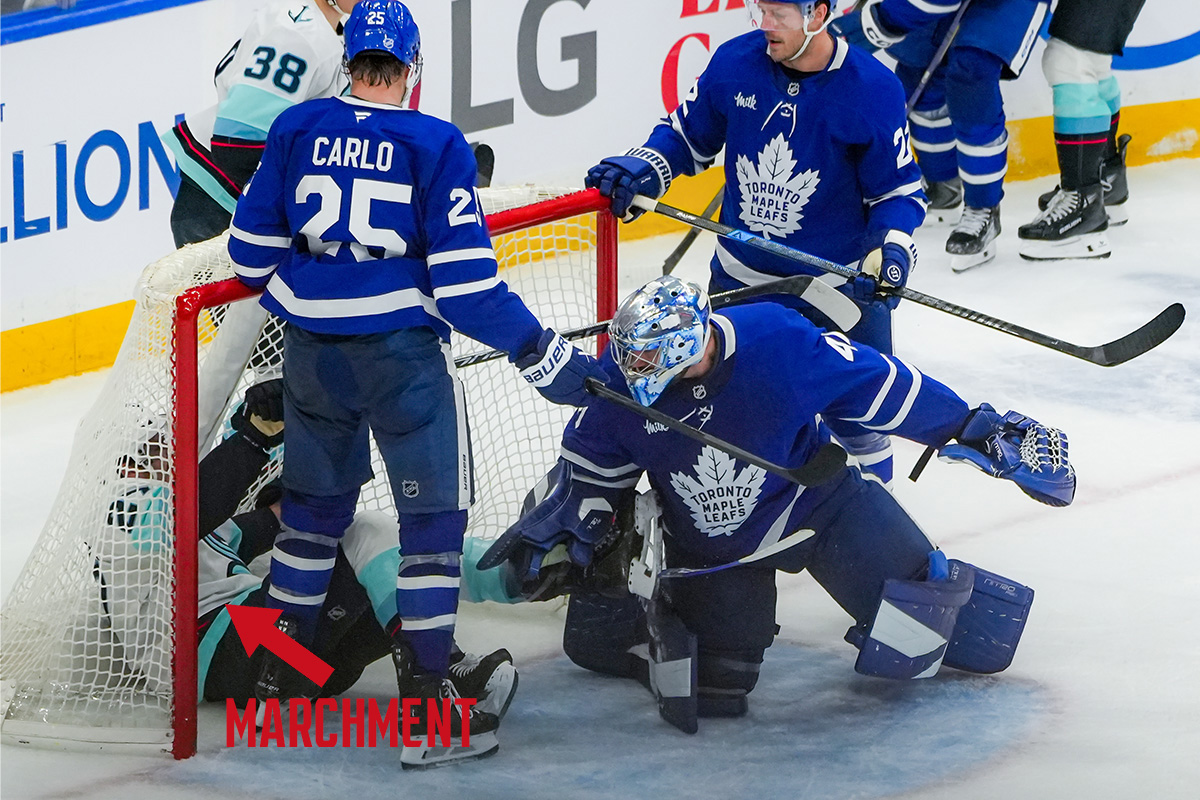 Arrow pointing at Mason Marchment in the Toronto Maple Leafs net