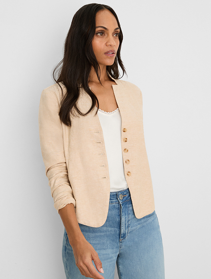 She wears the Seams To Be Stretch Linen Jacket