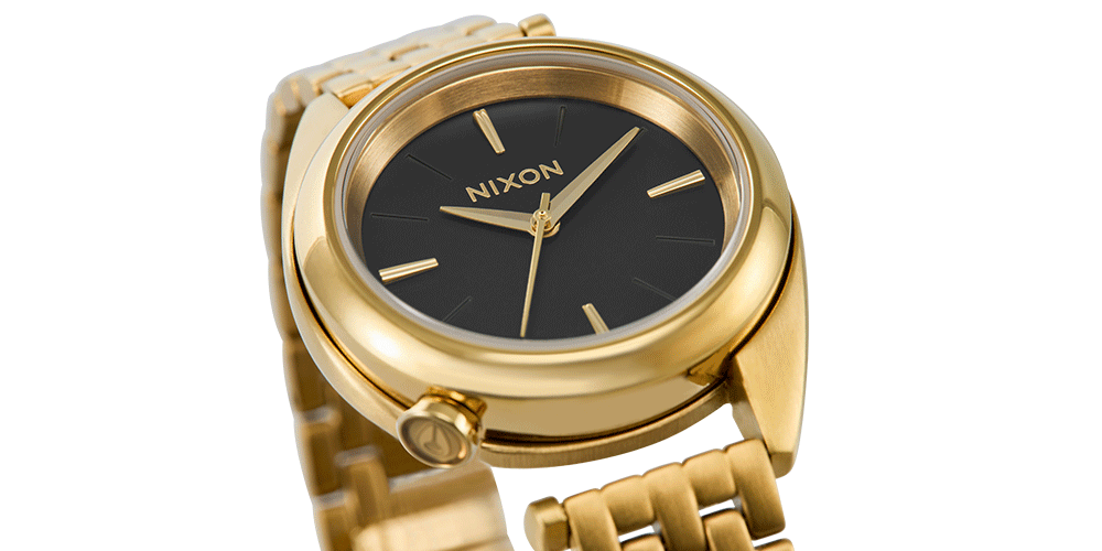 Duality at its finest. Our newest women’s watch, the Eddy, is as beautiful as it is durable. 