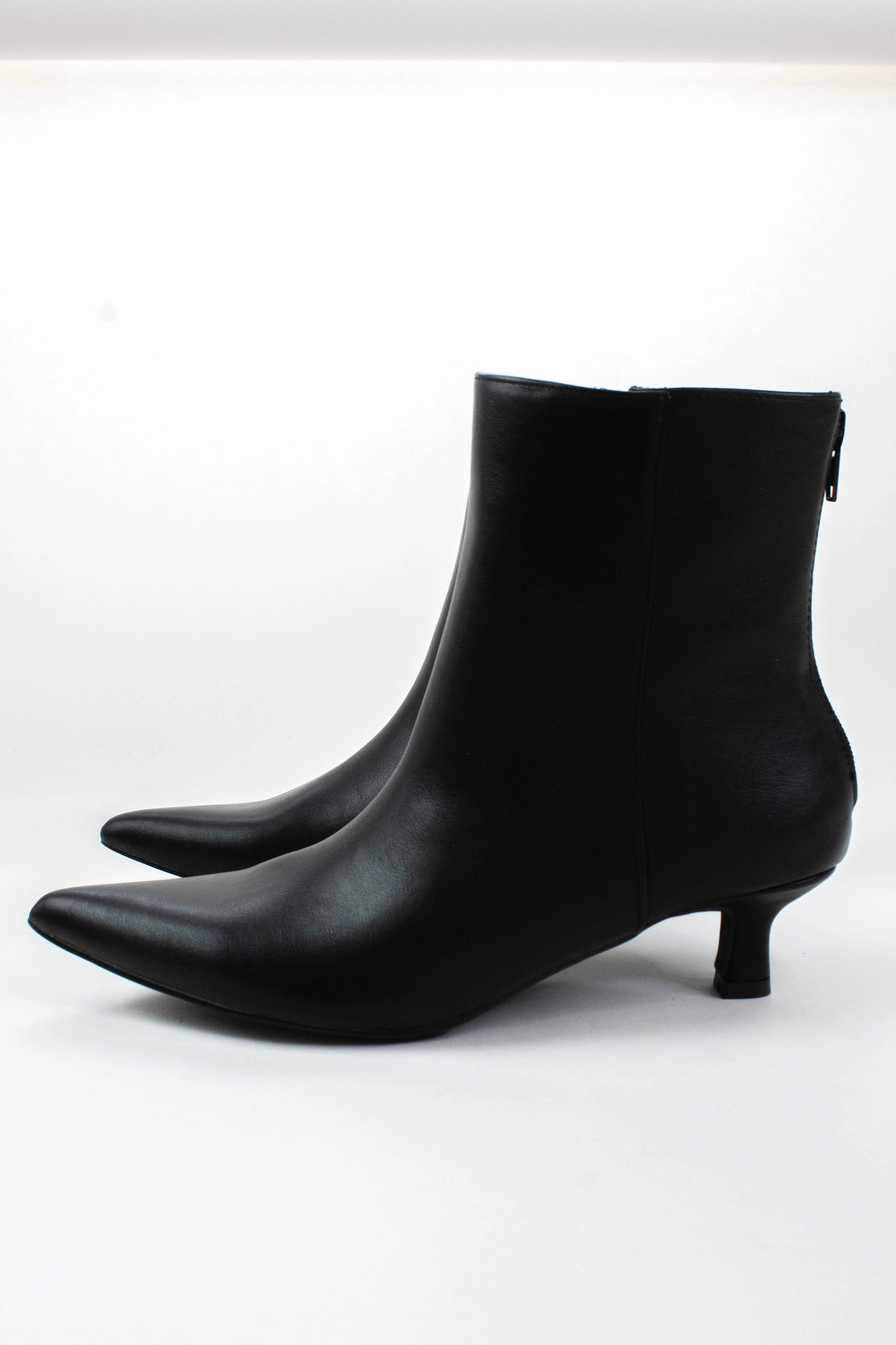Image of Genesis Kitten Heel Bootie, Black | Beach by Matisse