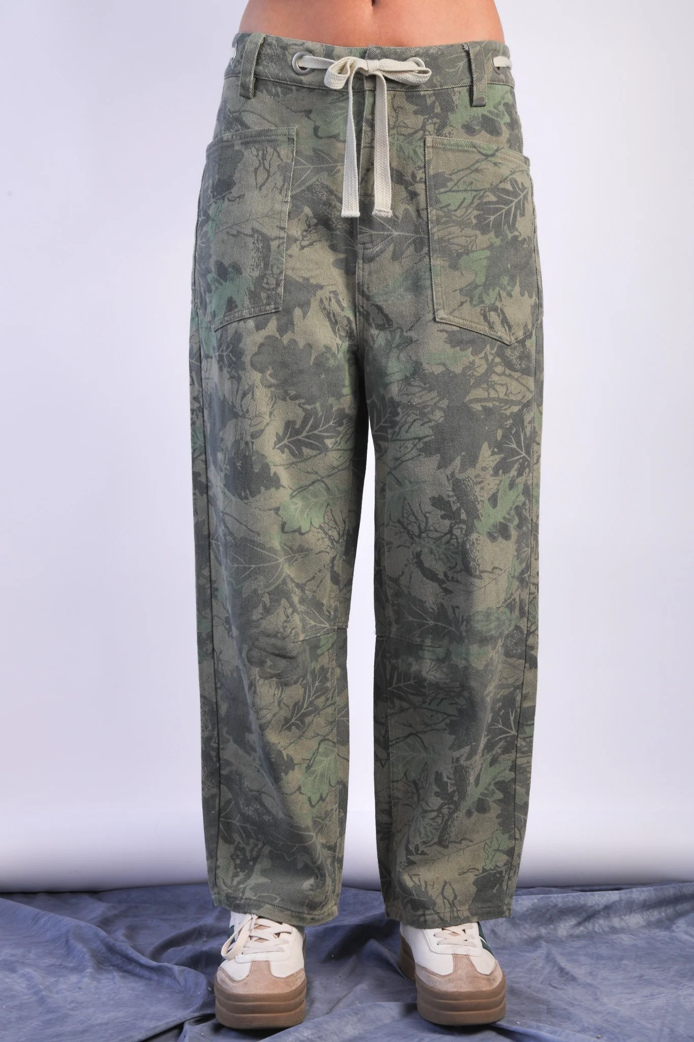 Image of Reagan Barrel Leg Camo Pants, Branch Leaf Mix