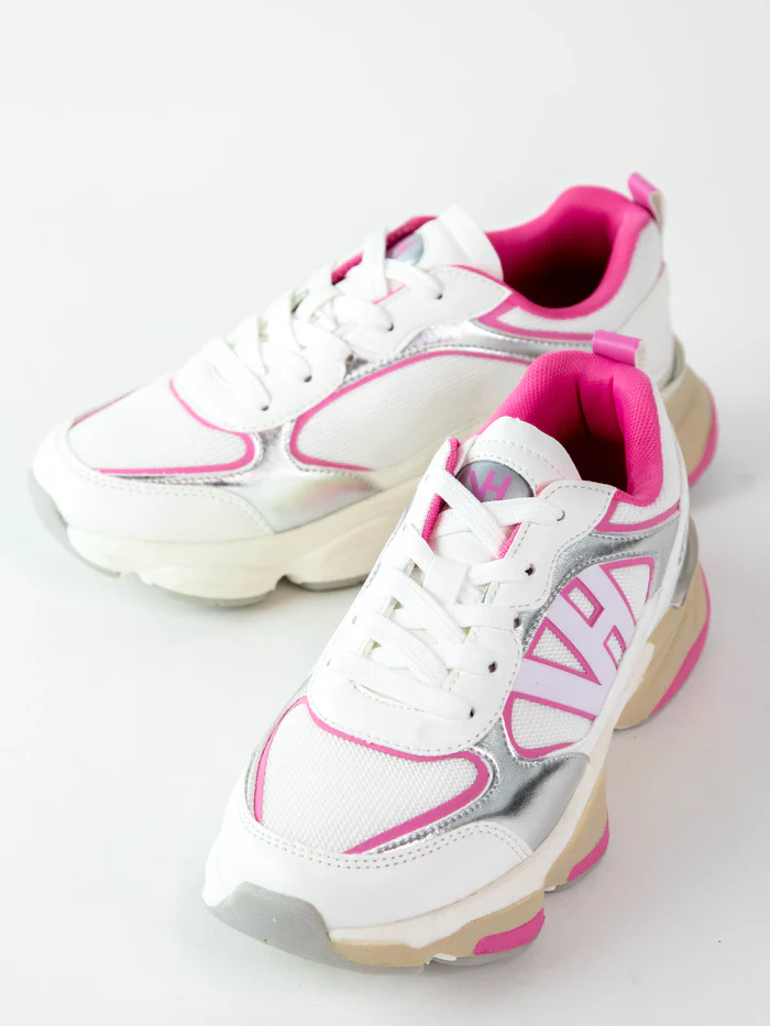 SNEAKERS 3