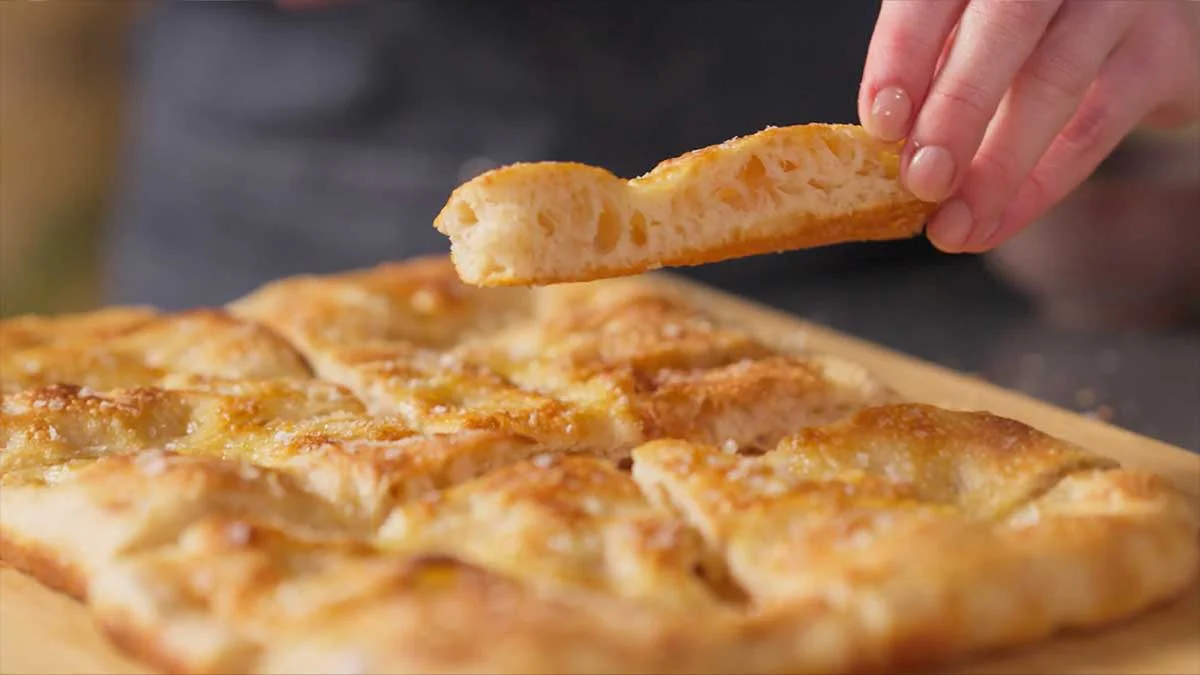 Meet Your New Pizza Obsession: Roman-Style Pizza&nbsp;Bianca