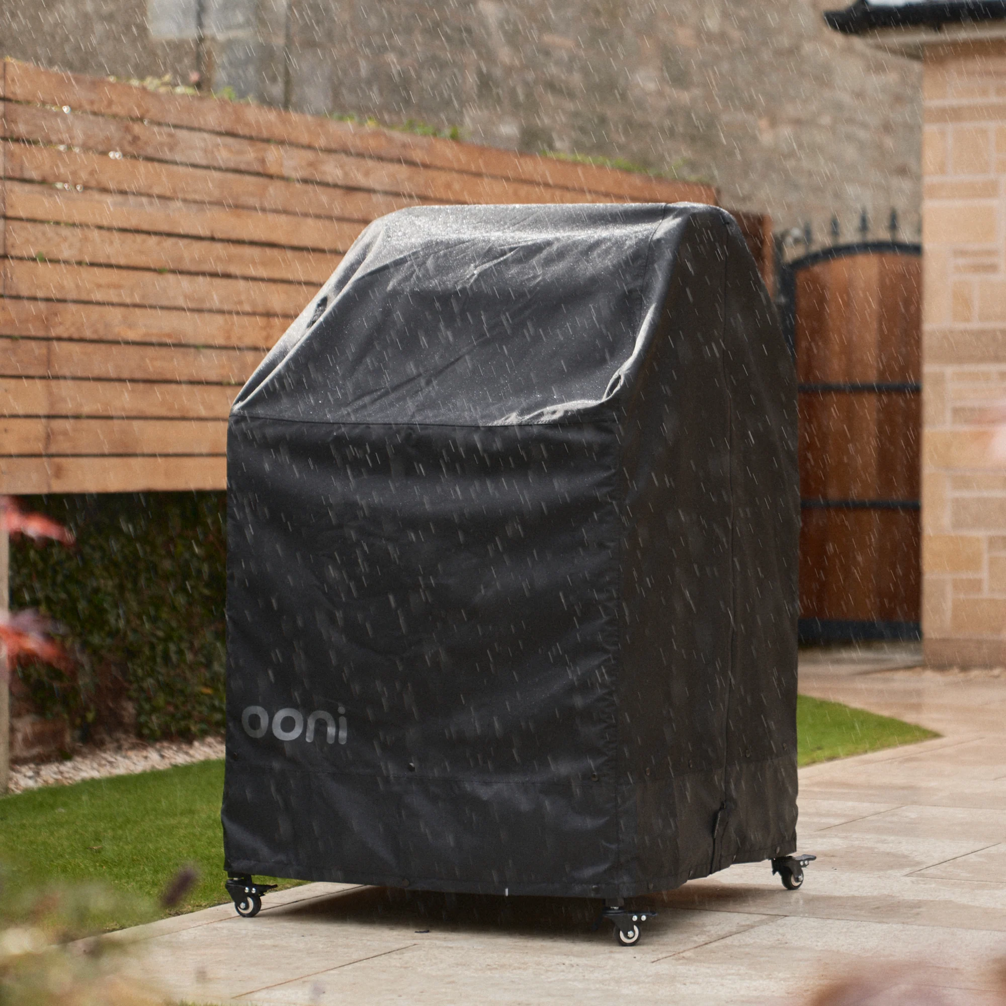 Ooni's Table and Oven Cover