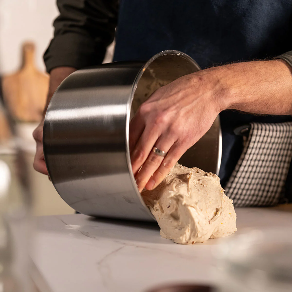 Dishwasher-safe, stainless steel Rotating Bowl