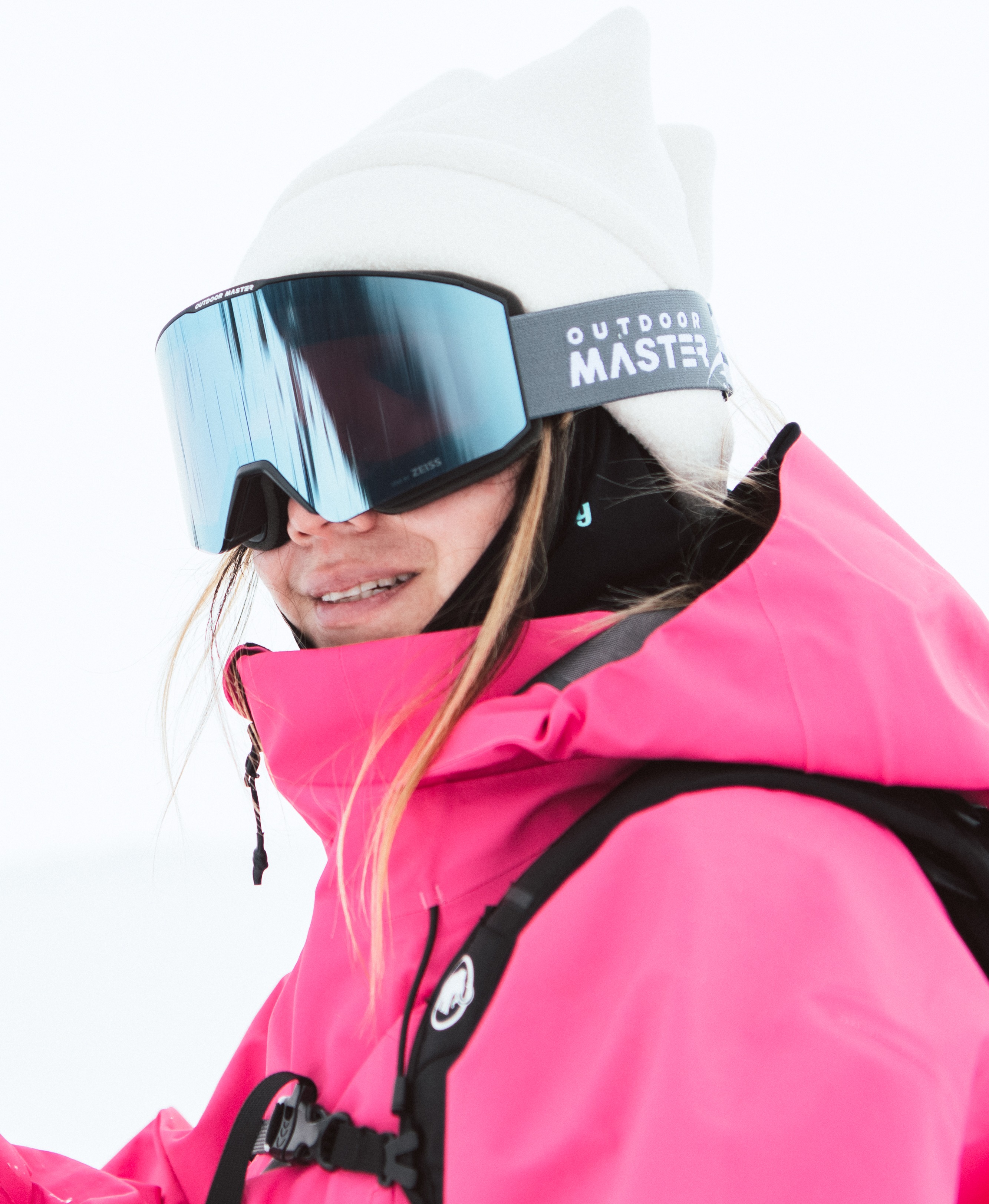 Snow goggles