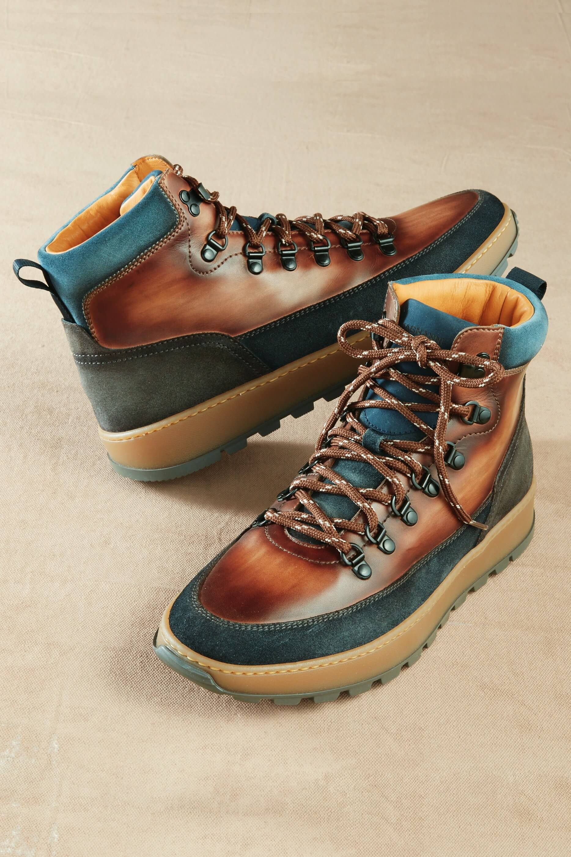 Image of Magnanni Borazo Hiking Shoe