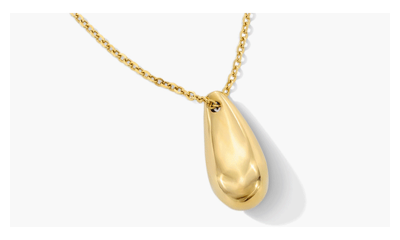 Variety of rotating fine jewellery.