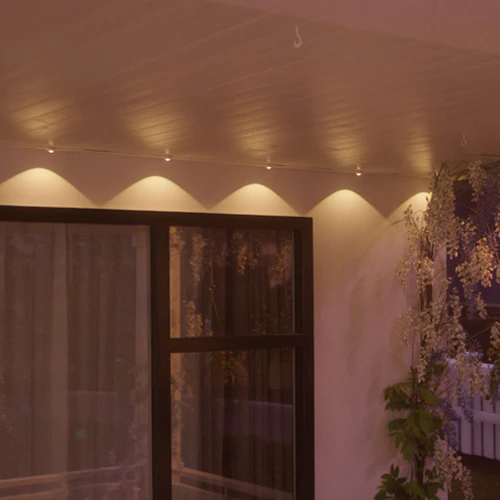 48 or 80 light pods across a 90- or 190-foot cord
