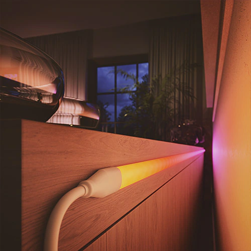 Gradient strip light 