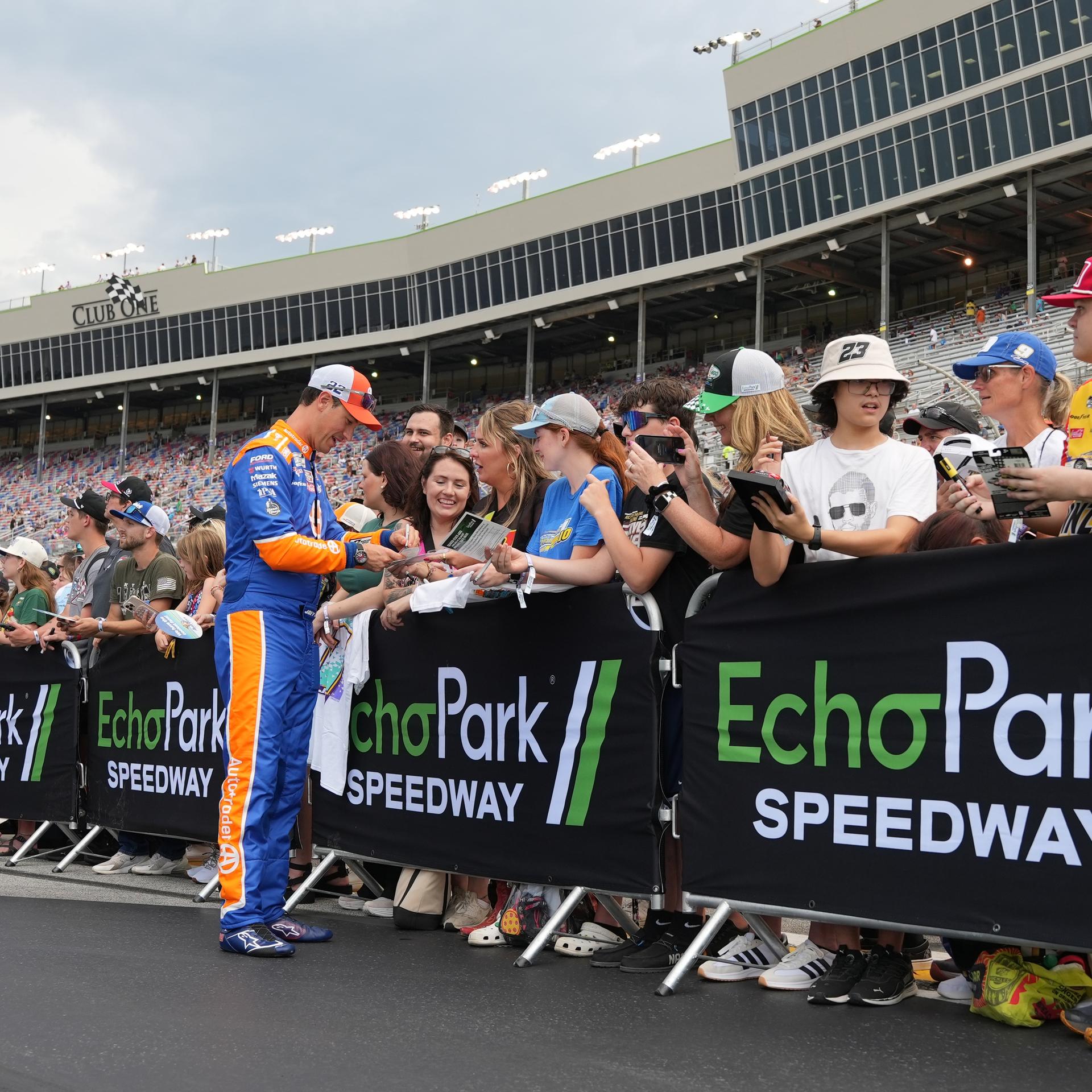 Autotrader 400