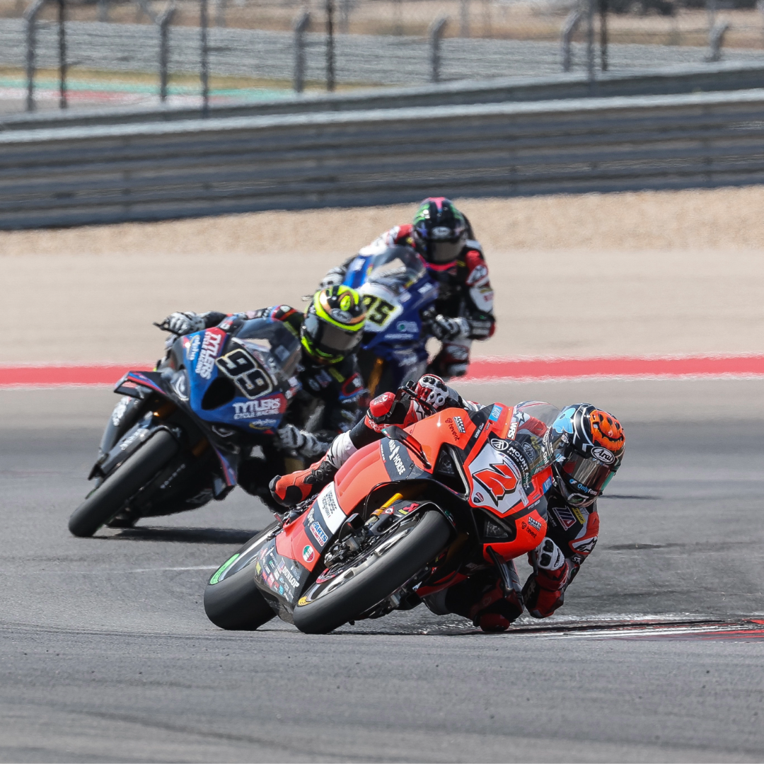 MotoAmerica Superbikes