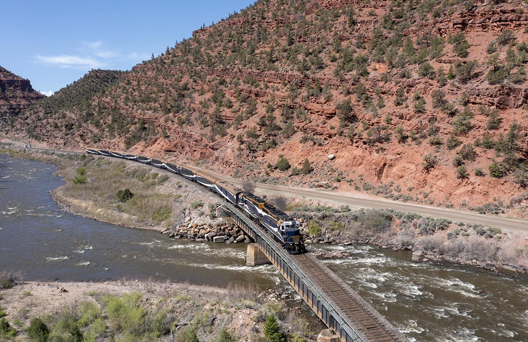 Rocky Mountaineer travelling along Rockies to the Red Rocks.