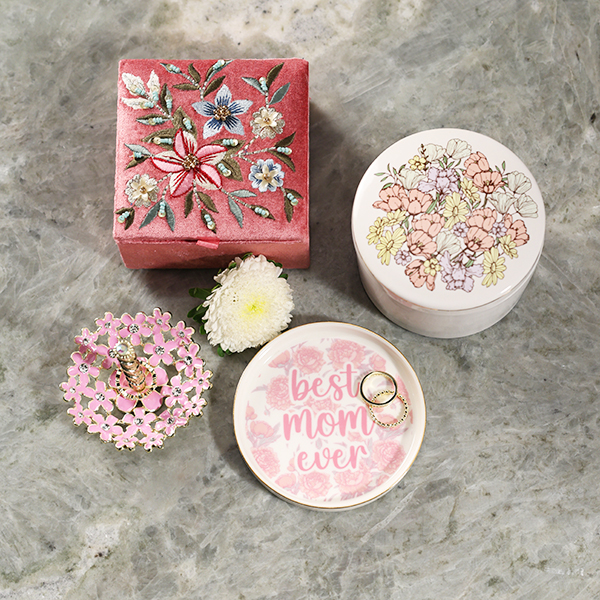 Pink floral small jewelry boxes, “best mom ever” small jewelry dish and pink floral ring holder  