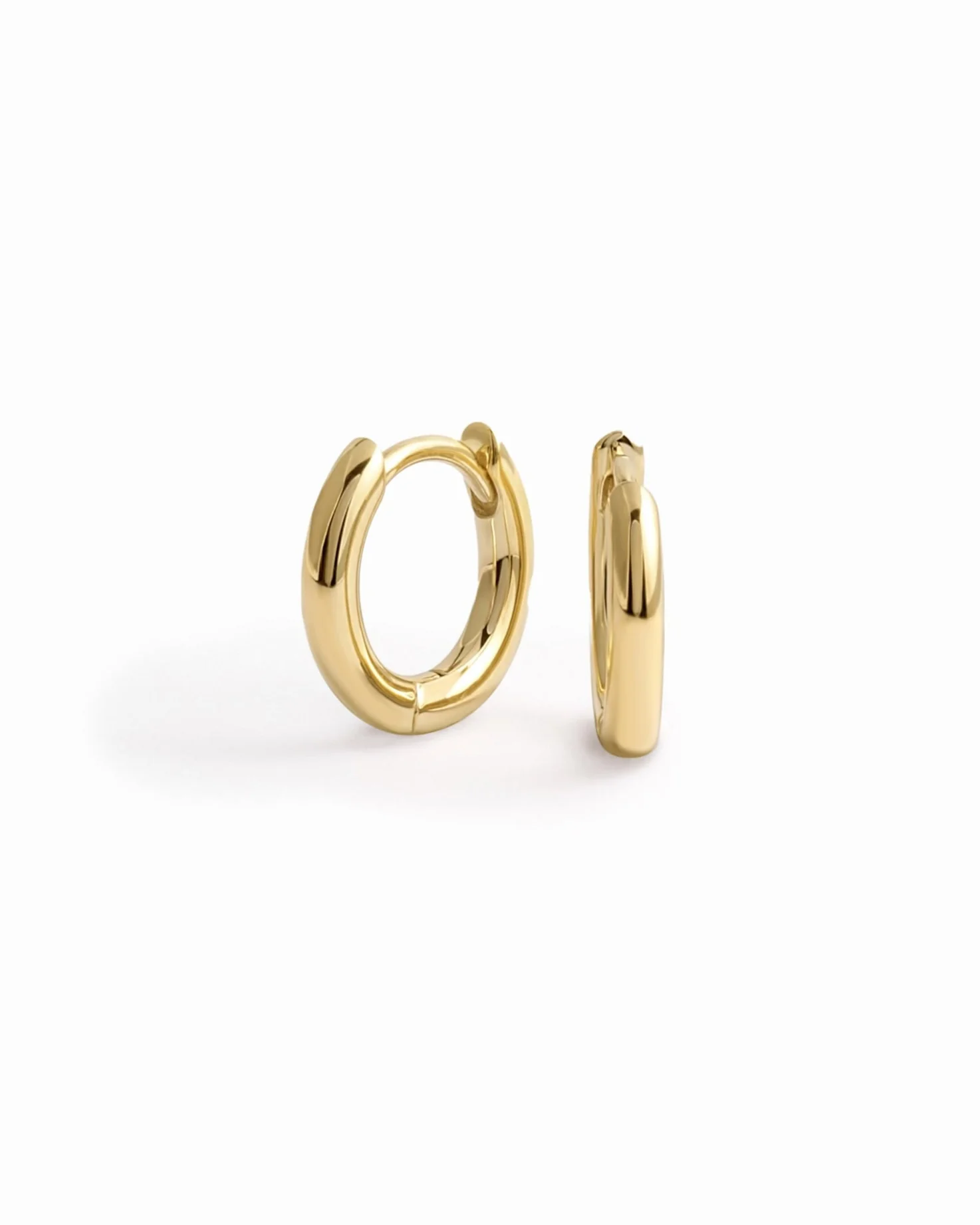 Image of Minimalist Small Hoop Earrings