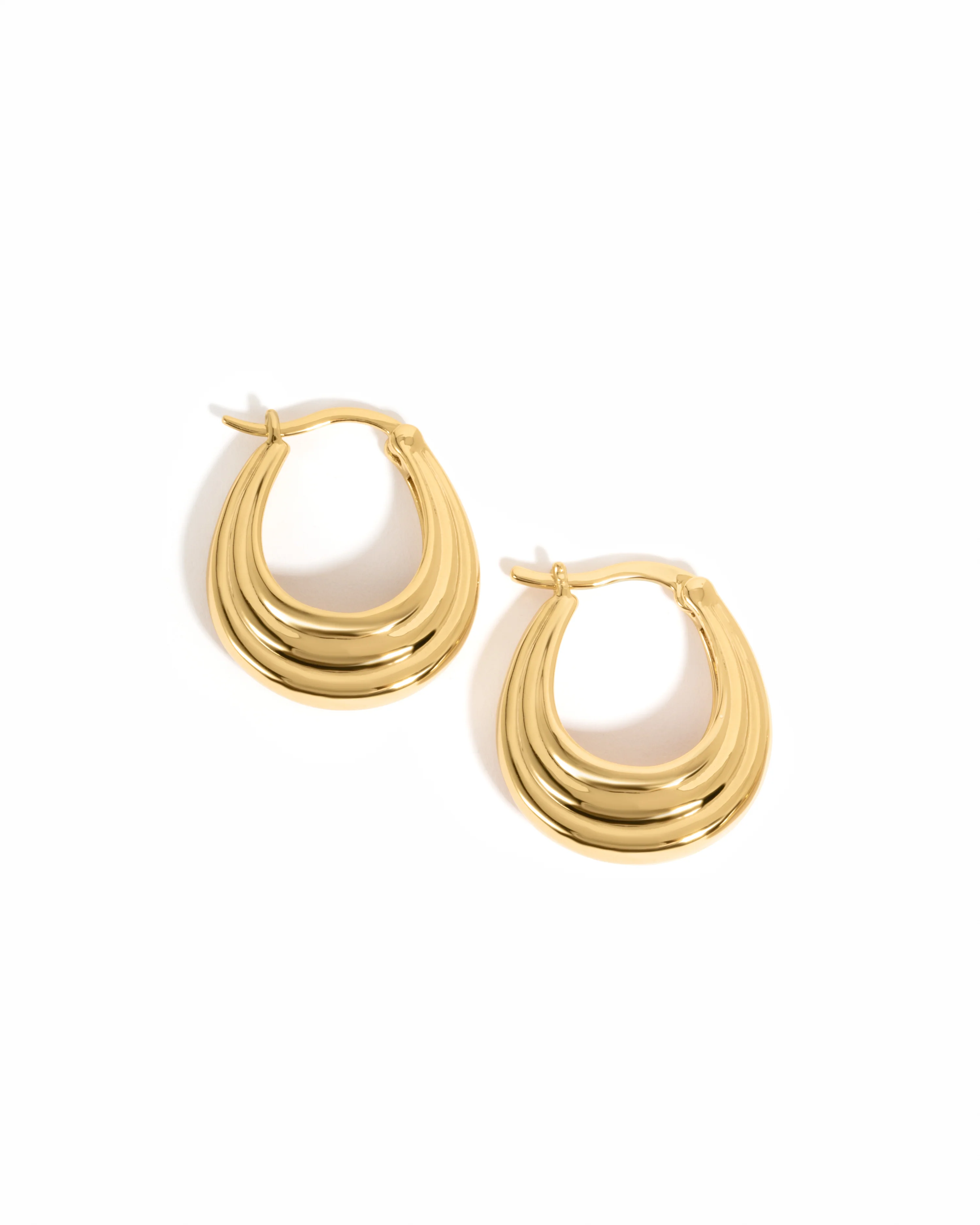 Image of Milan Hoops