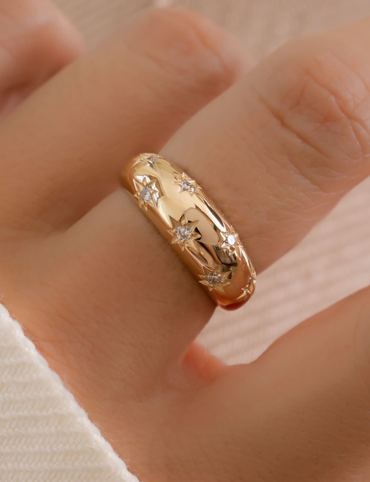 14k solid gold star dome ring