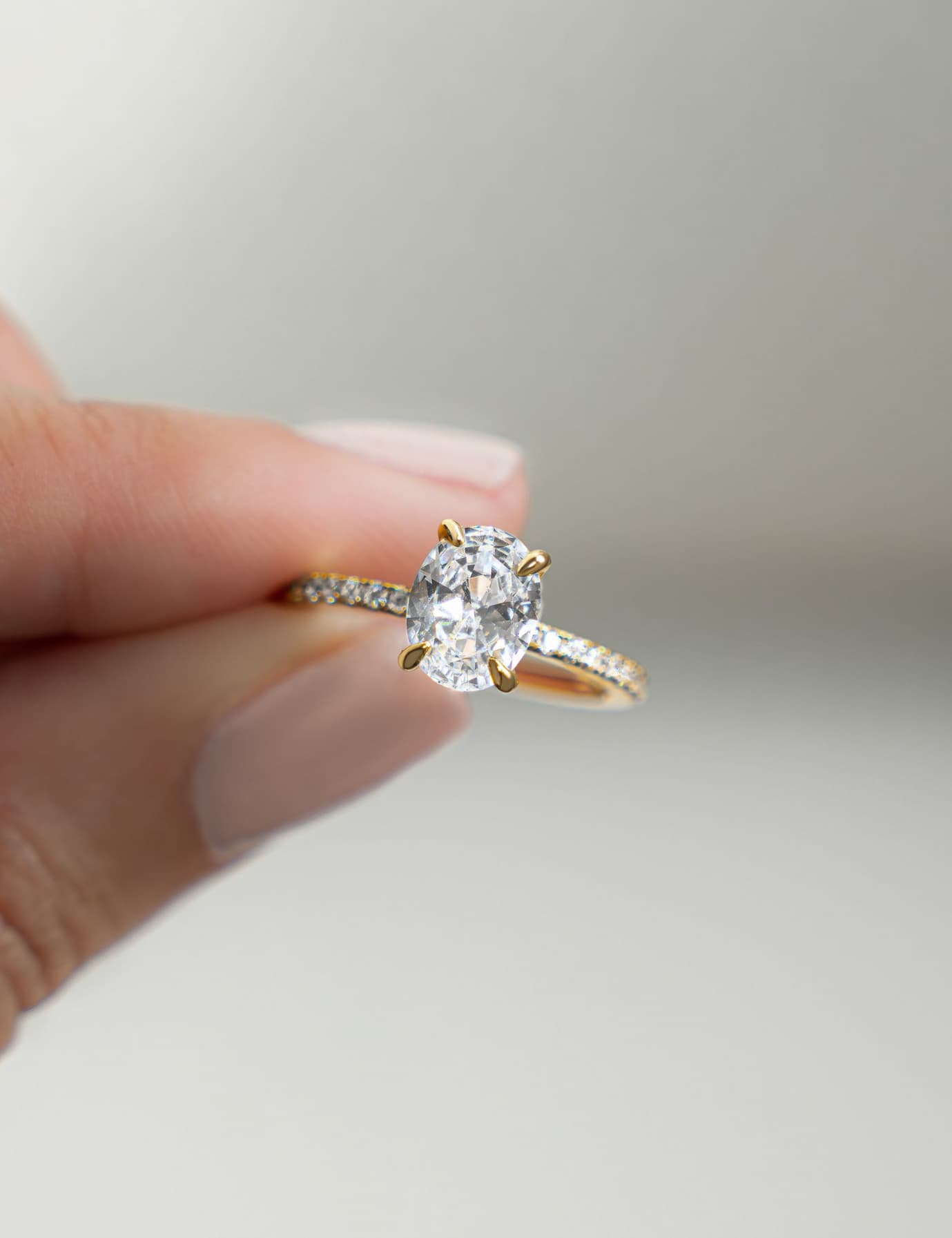 oval pave band ring