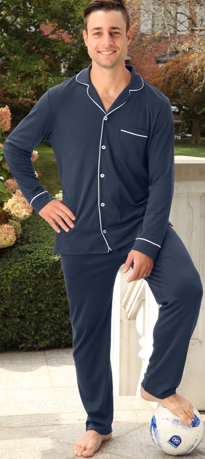 Designed for the modern man. Made from high-quality soft jersey cotton