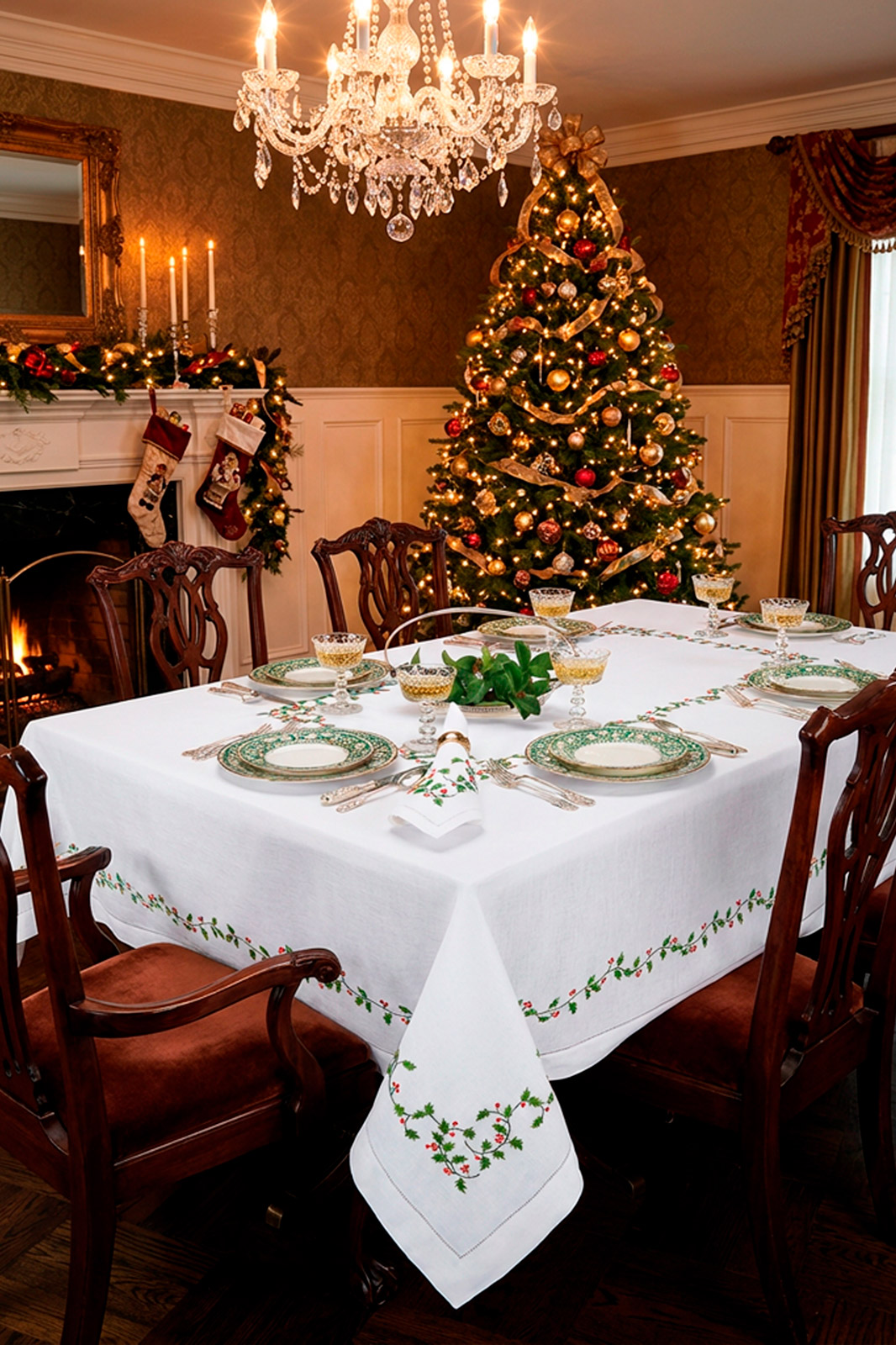 From cute themed embroideries to modern sophistication - our table collections are unbeatable!