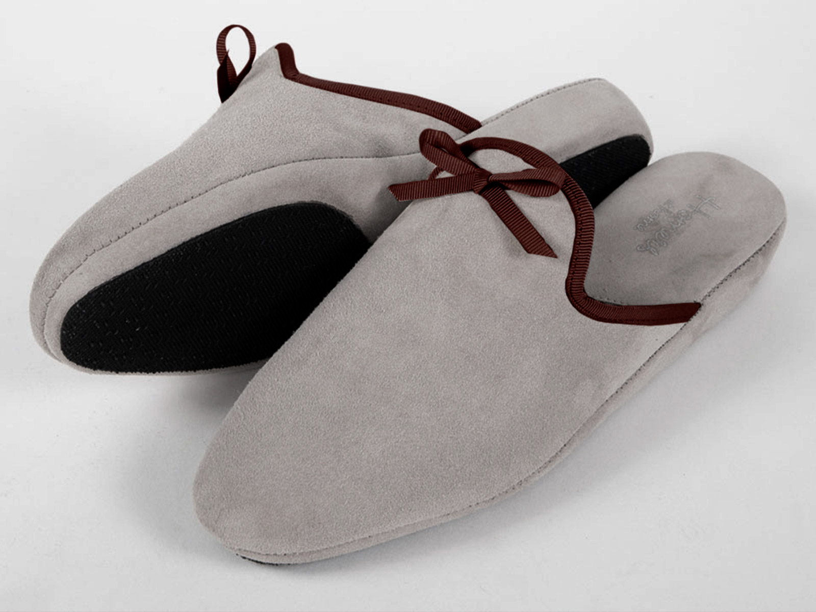 NEW! Beautiful slippers made exclusively for YOU, in Spain.
