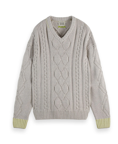 V-Neck chunky cable loose fit pullover