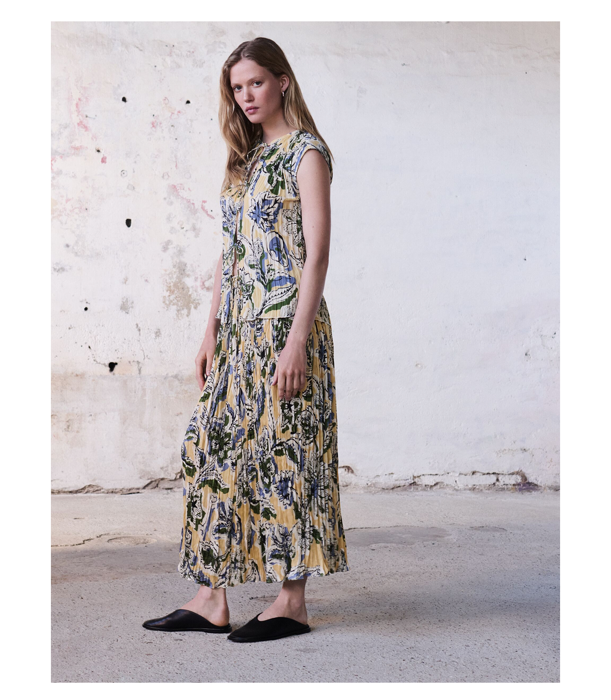 Micro Printed Pleat Top With Ties