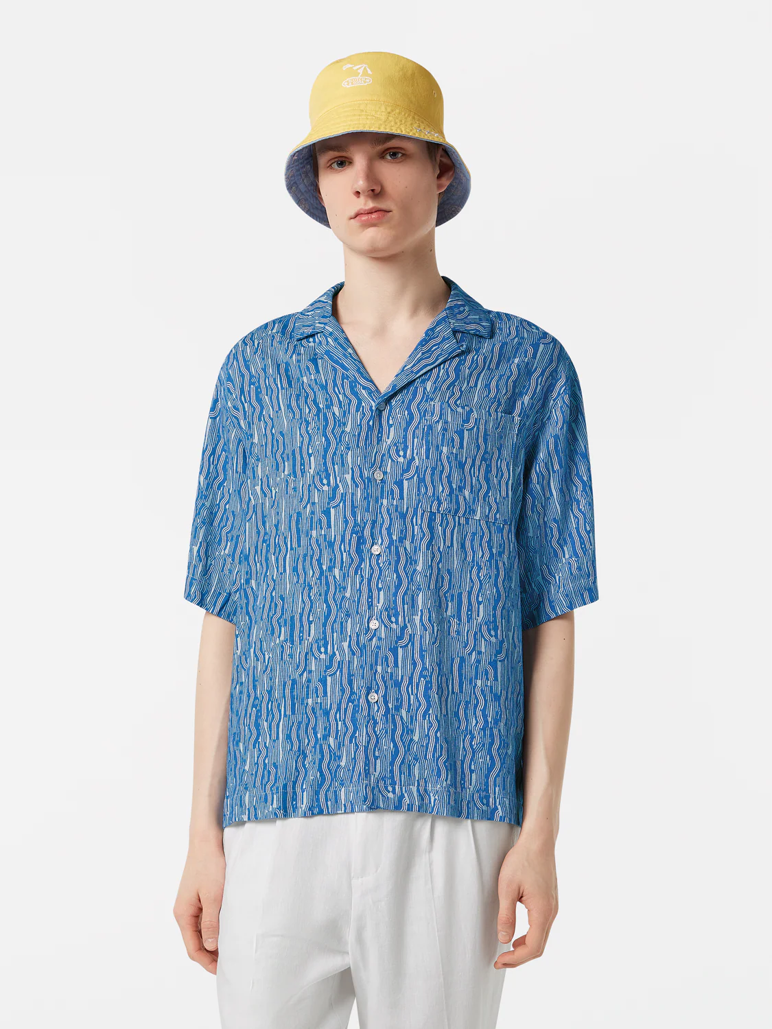 Image of Printed Relaxed-Fit Linen-Blend Short Sleeve Shirt