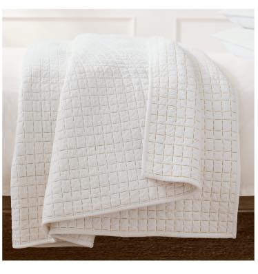 Calla Velvet Quilt
