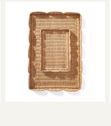 Scallop Rattan Tray
